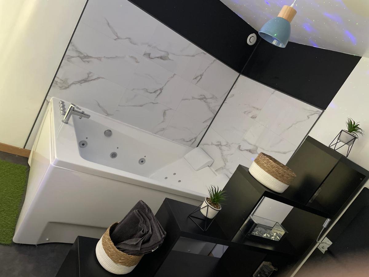 Luxury Apartment อาเมียงส์ ภายนอก รูปภาพ